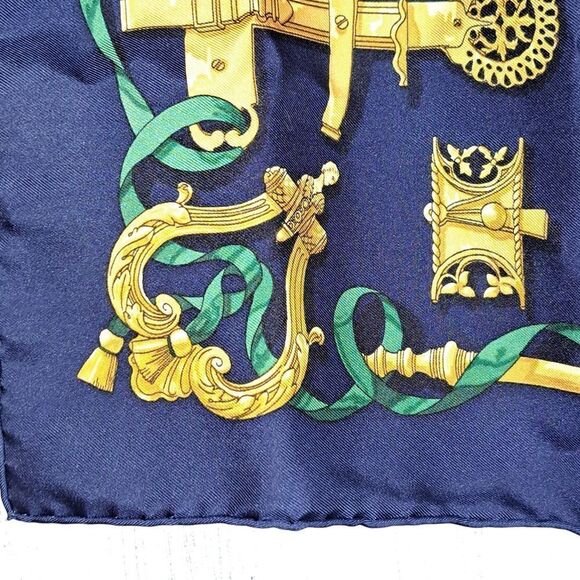 Hermes Carre Mini Silk Scarf Multicolor NEW IN BOX Authentic GIFTABLE - Picture 4 of 11